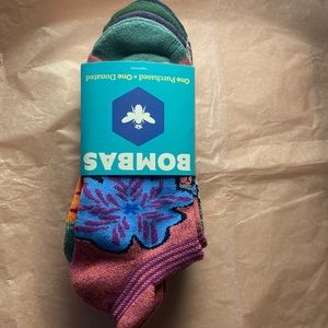 Bombas Women’s Midweight Ankle Socks in Medium: 4-pack.